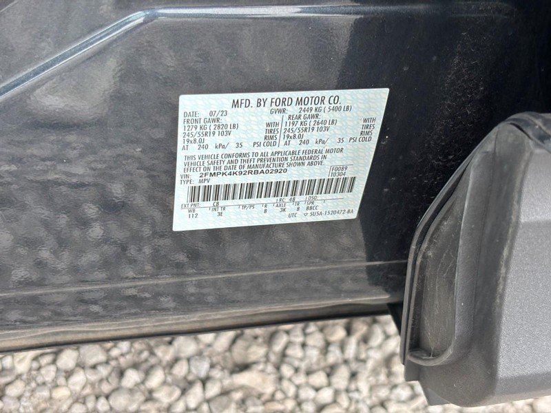 Used 2024 Ford Edge Titanium AWD/4WD image 25
