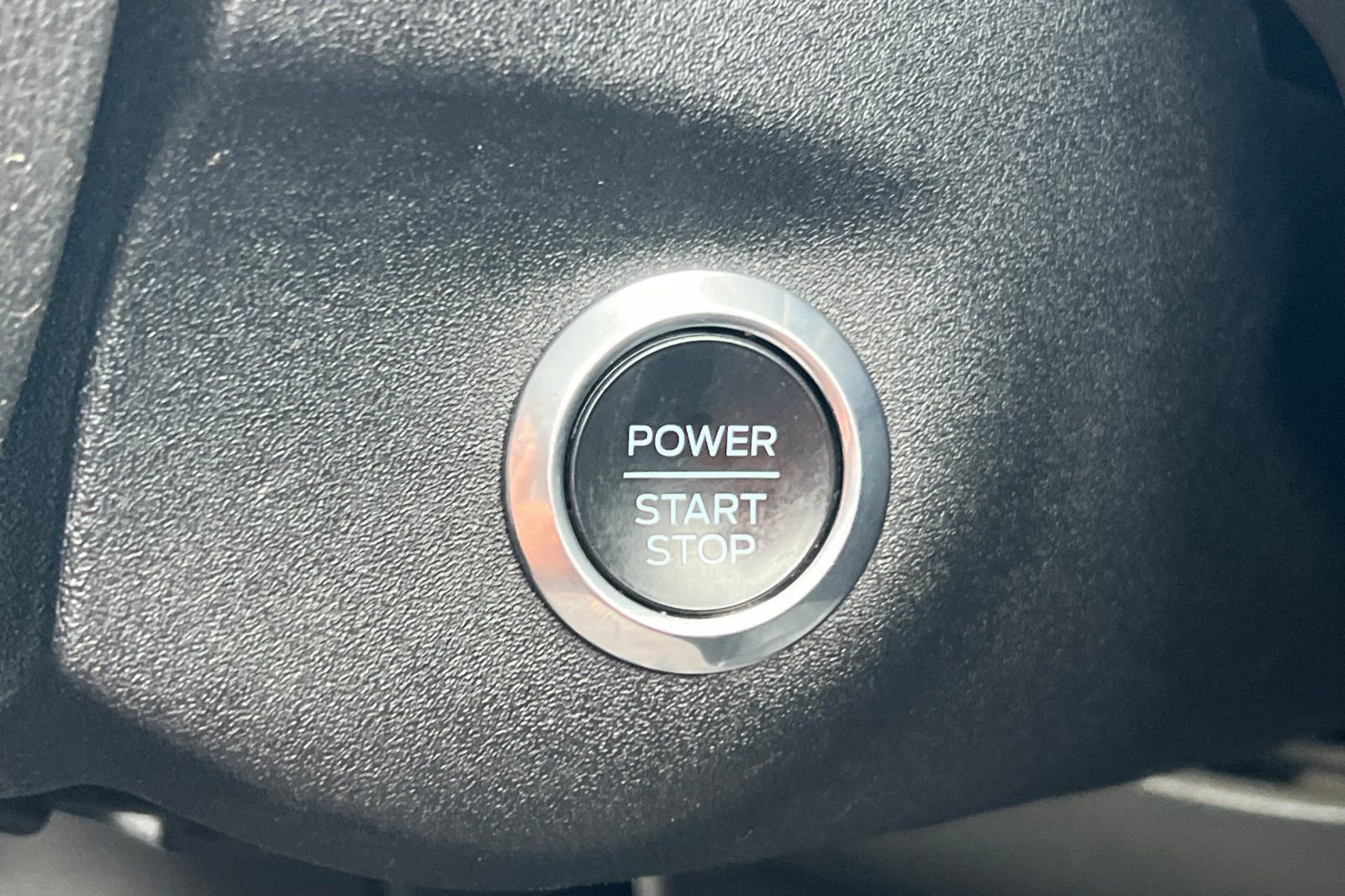 Used 2023 Ford E-Transit Medium Roof w/ Load Area Protection Package image 23