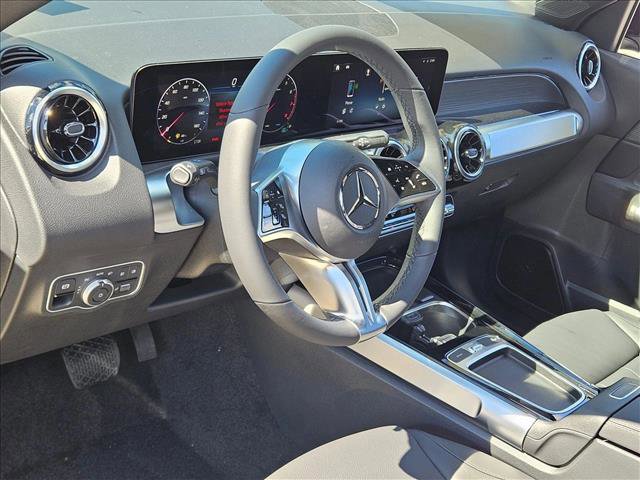 New 2026 Mercedes-Benz GLB 250 image 3