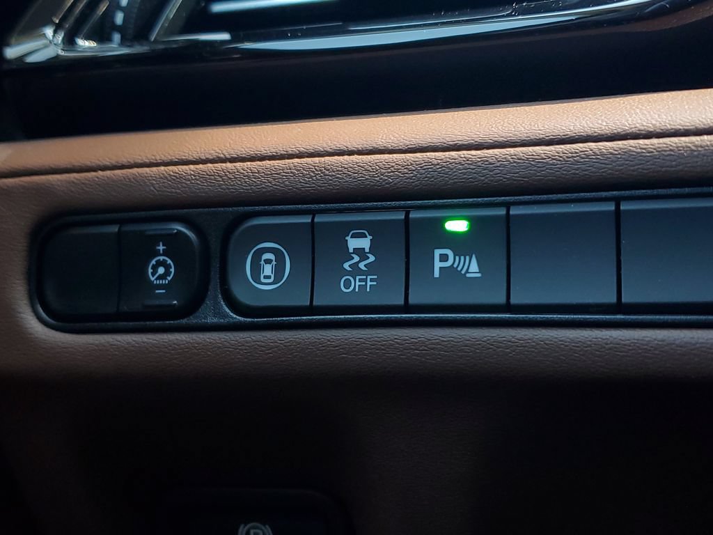 Certified 2024 Acura MDX w/ Technology Package AWD/4WD image 32