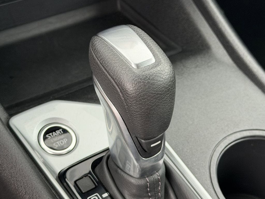 Used 2025 Nissan Altima 2.5 SV FWD image 20