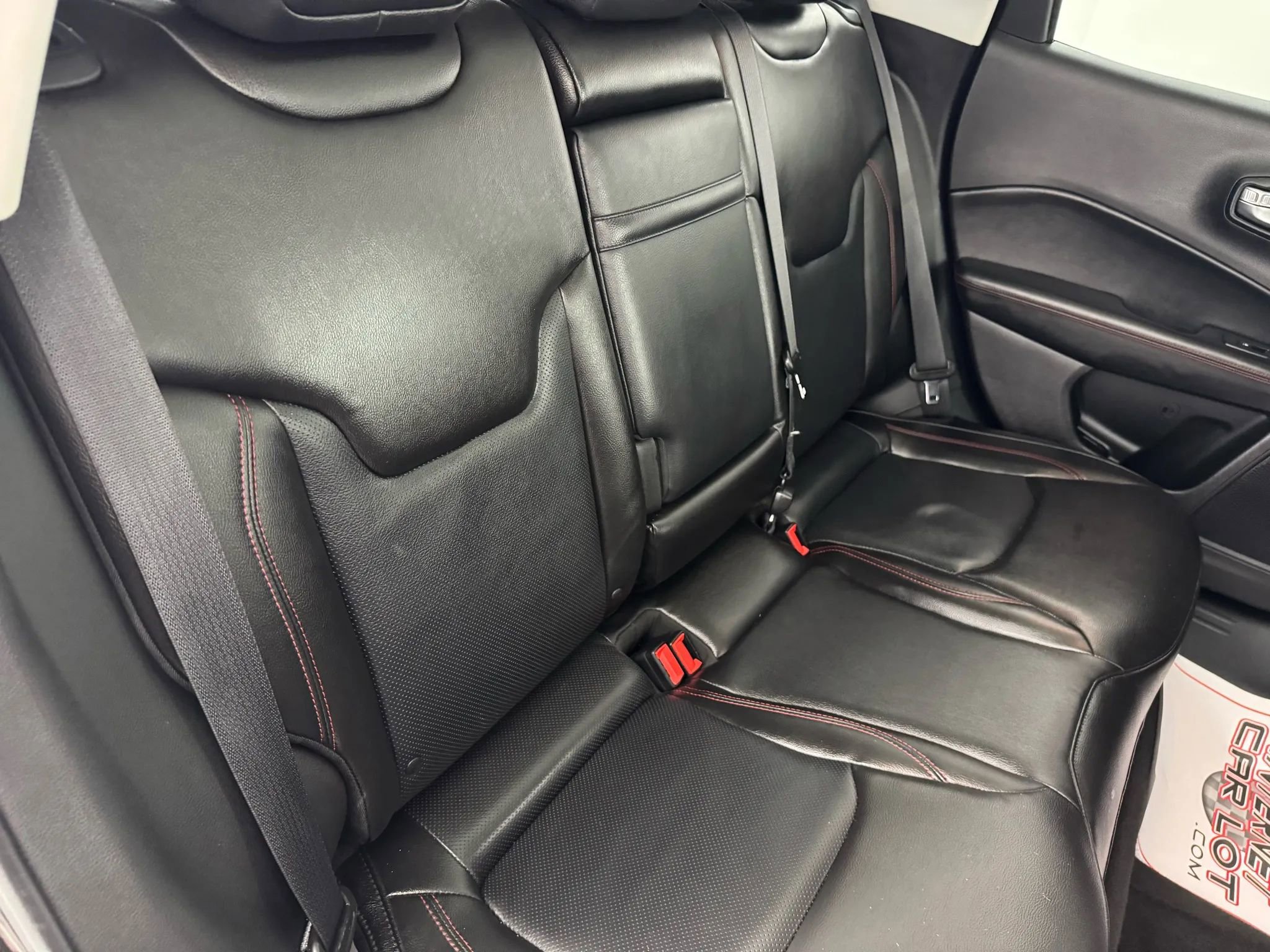 Used 2018 Jeep Compass Trailhawk w/ Leather Interior Group image 39