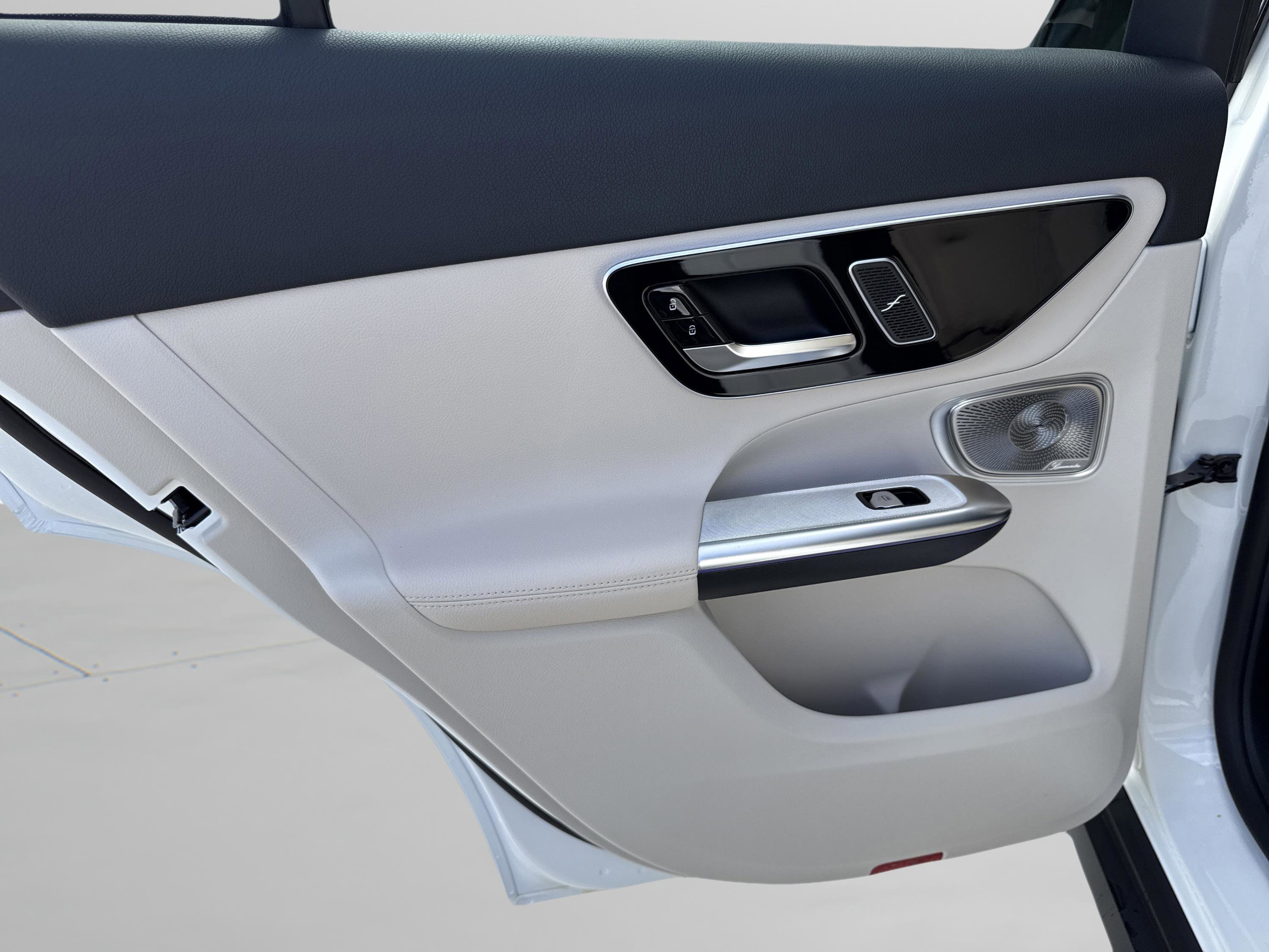 Certified 2026 Mercedes-Benz GLC 300 GLC 300 image 40