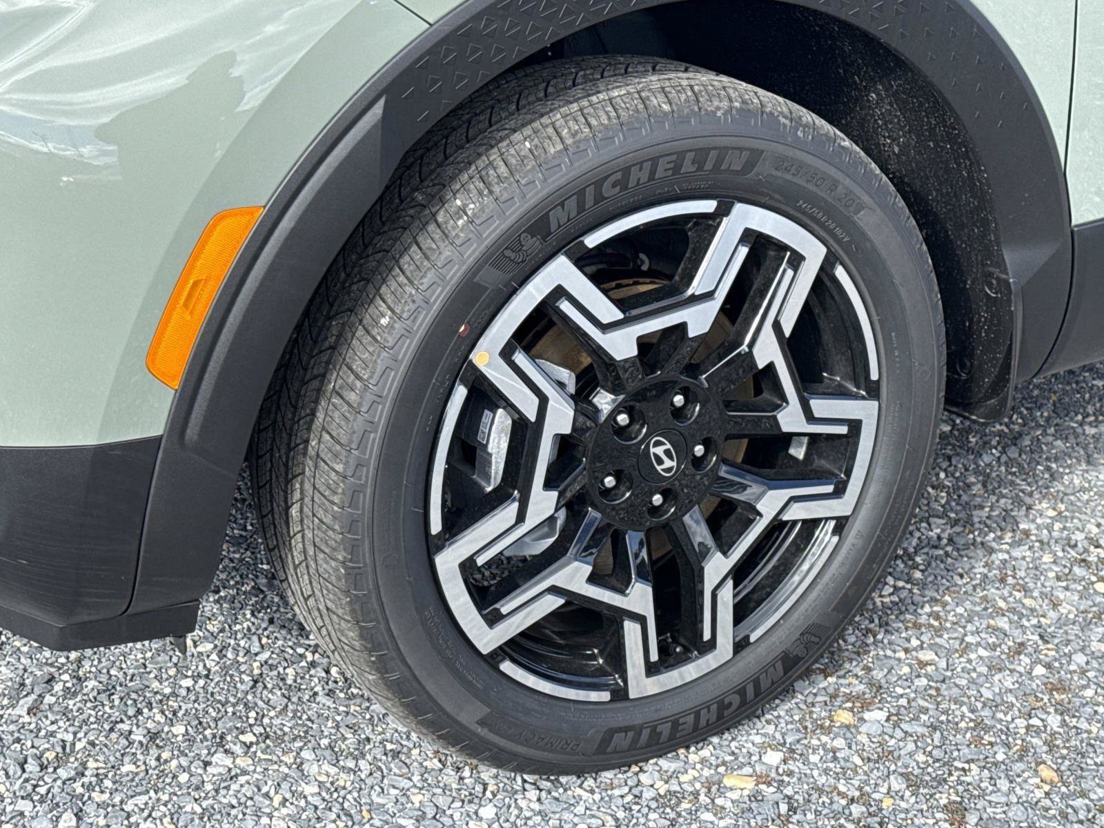 New 2026 Hyundai Santa Cruz Limited AWD/4WD image 18