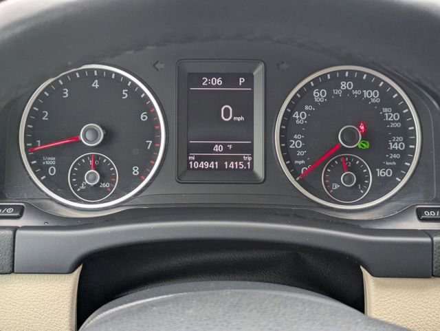 Used 2017 Volkswagen Tiguan S image 8
