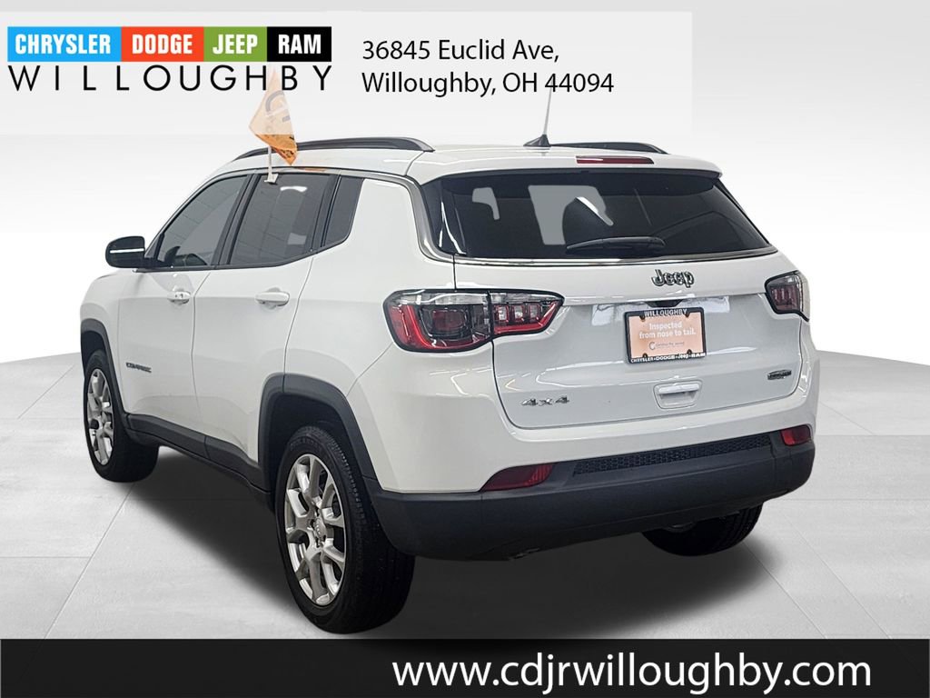 Used 2024 Jeep Compass Latitude image 6