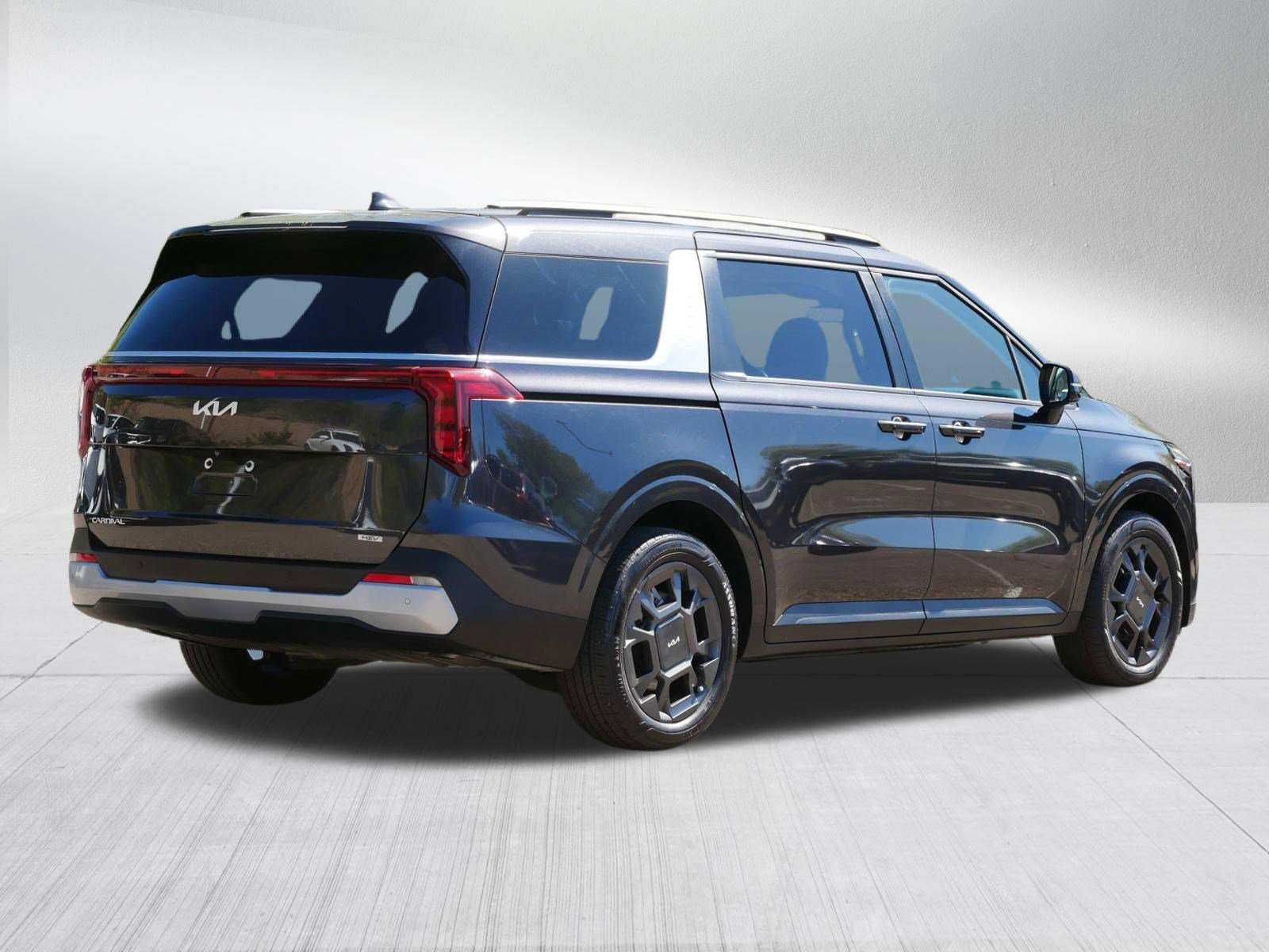 Certified 2025 Kia Carnival EX FWD image 7