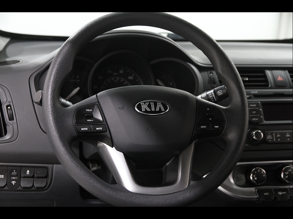 Used 2015 Kia Rio LX w/ Power Package FWD image 7