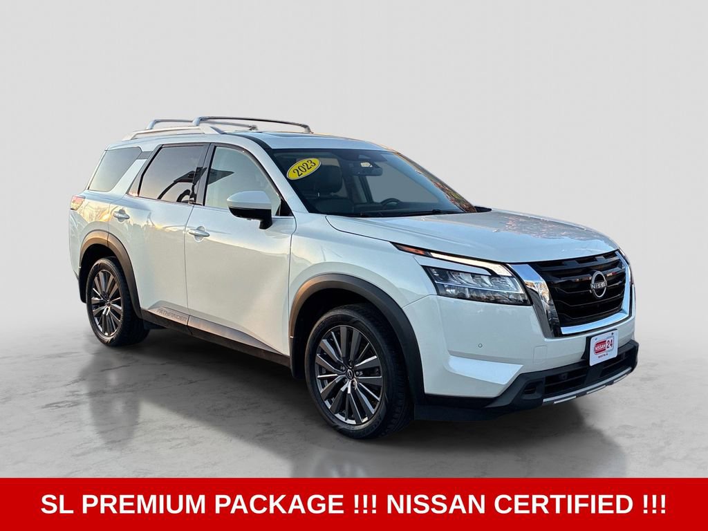 Certified 2023 Nissan Pathfinder SL w/ SL Premium Package AWD/4WD image 3