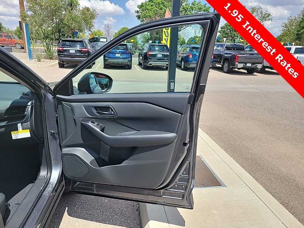 New 2026 Nissan Rogue S image 17