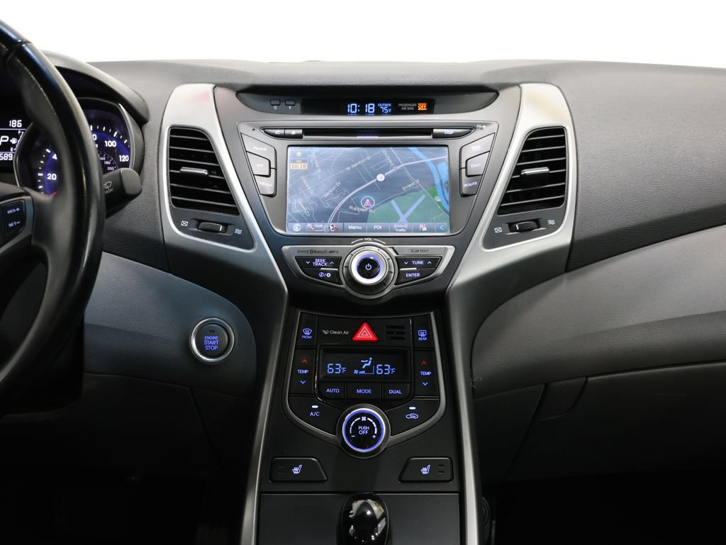 Used 2015 Hyundai Elantra Limited w/ Option Group 05 FWD image 19