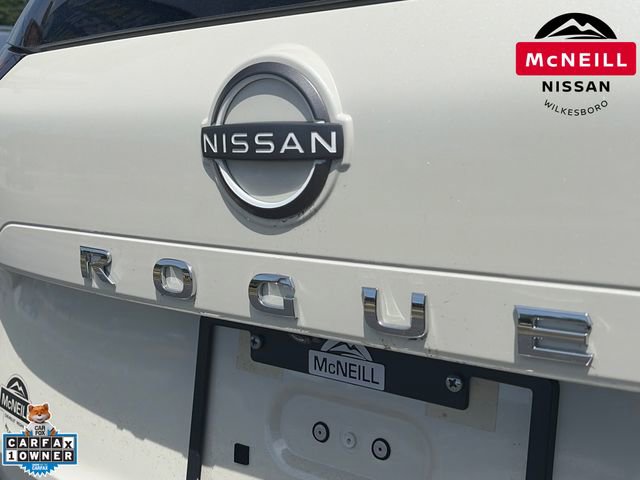 Used 2023 Nissan Rogue SV AWD/4WD image 32