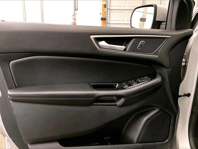 Used 2015 Ford Edge SEL w/ Equipment Group 201A AWD/4WD image 22