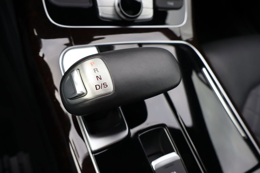 Used 2017 Audi A8 L 3.0T w/ Executive Package image 32