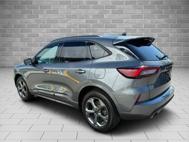 Certified 2023 Ford Escape ST-Line w/ Tech Pack #1 AWD/4WD image 9