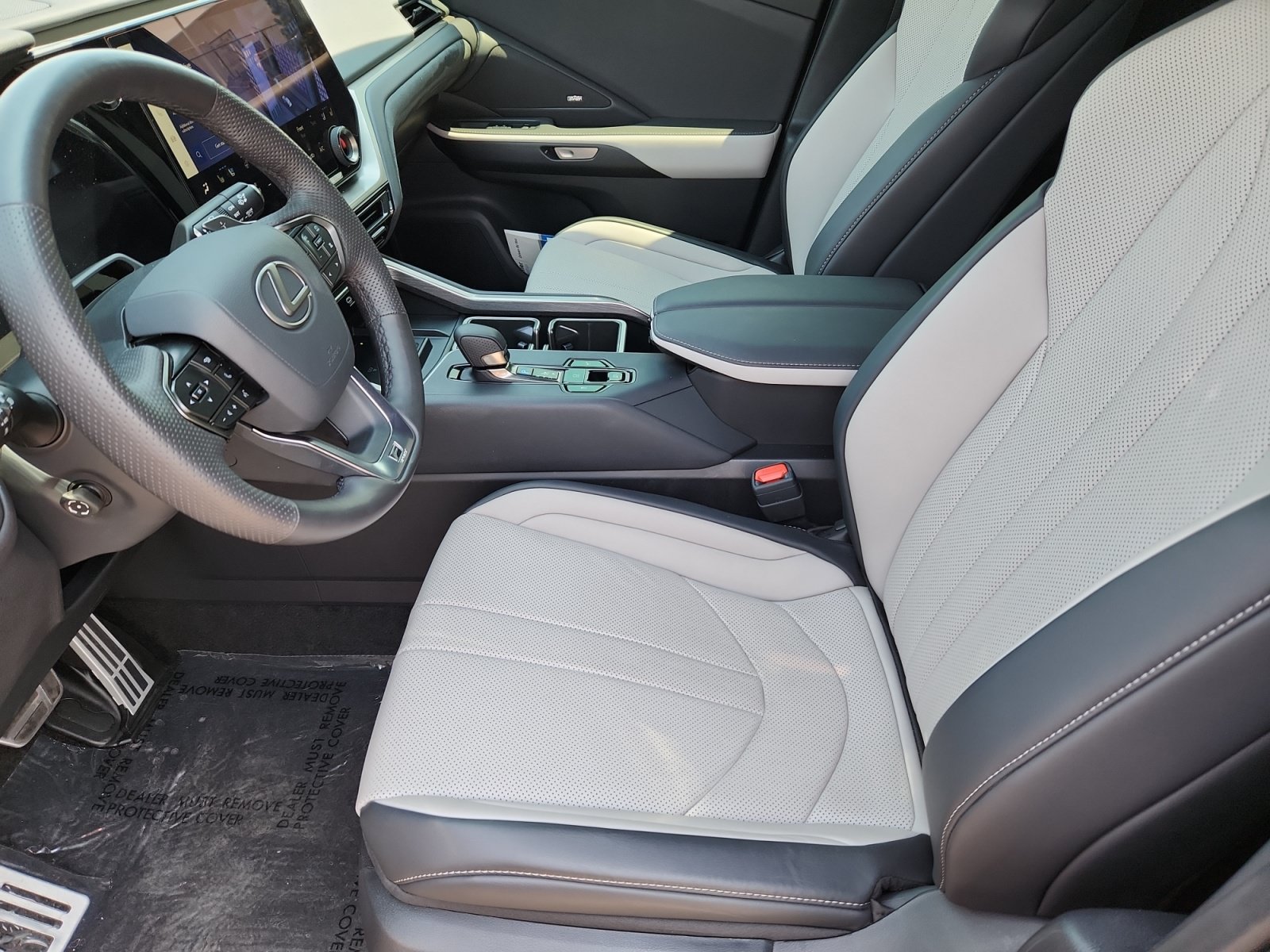 Certified 2026 Lexus TX 500h AWD w/ Technology Package image 29