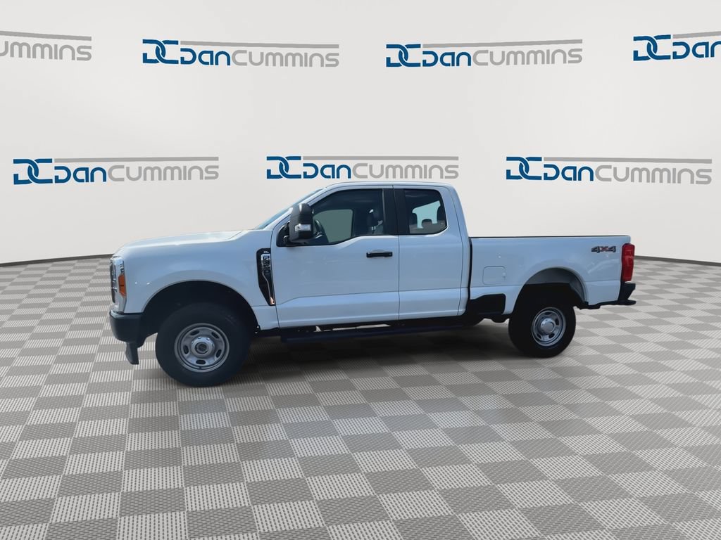 Used 2023 Ford F350 XL AWD/4WD image 5