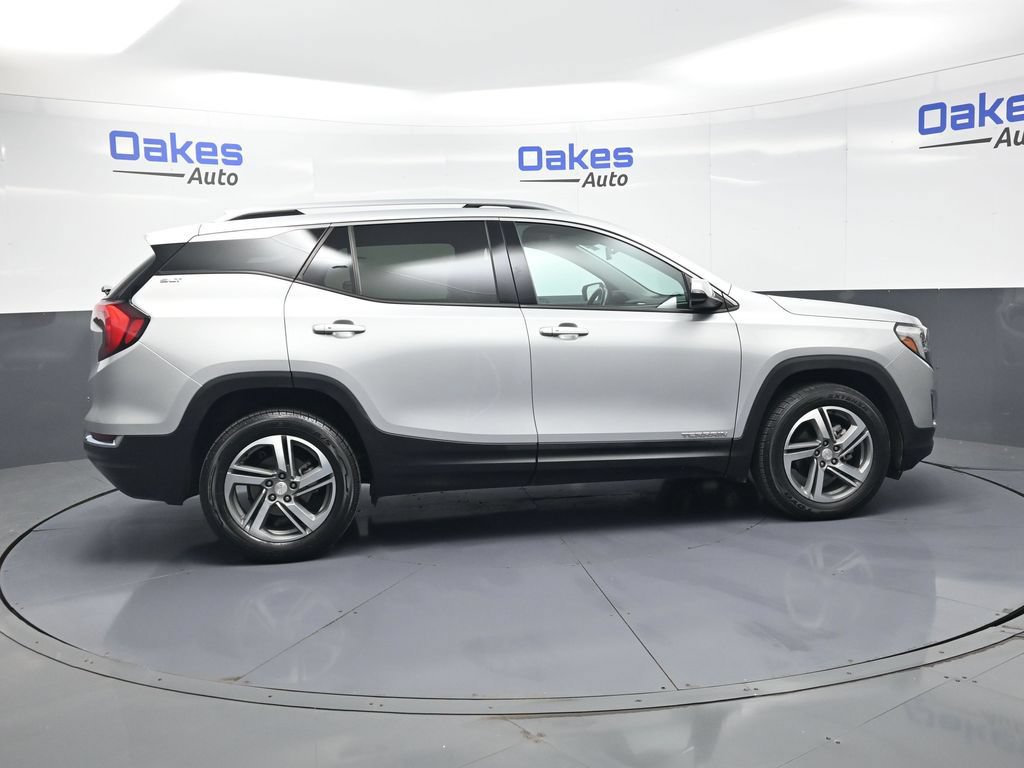 Used 2019 GMC Terrain SLT w/ Preferred Package AWD/4WD image 9