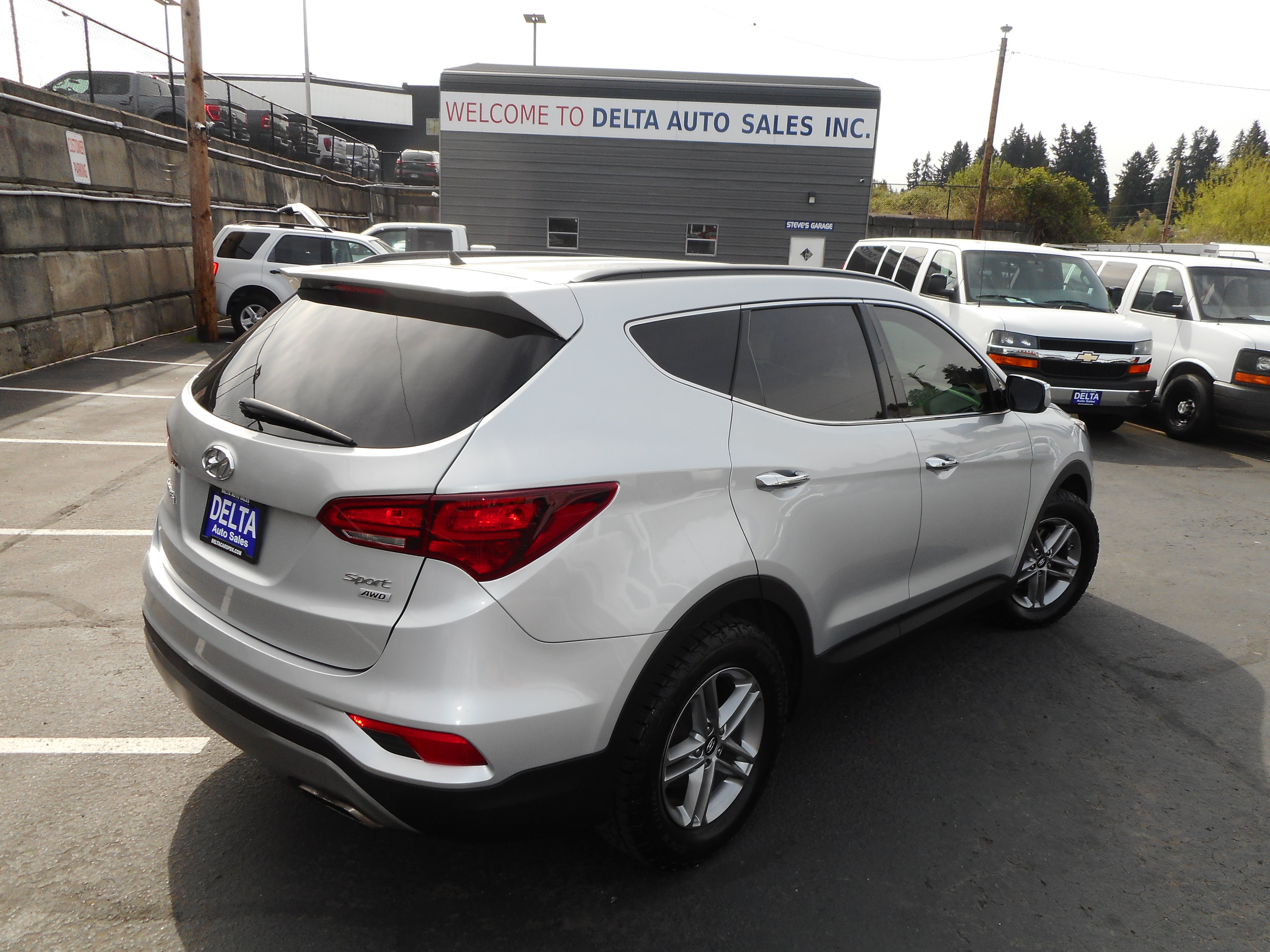 Used 2018 Hyundai Santa Fe Sport w/ 2.4L Value Package 02 AWD/4WD image 10