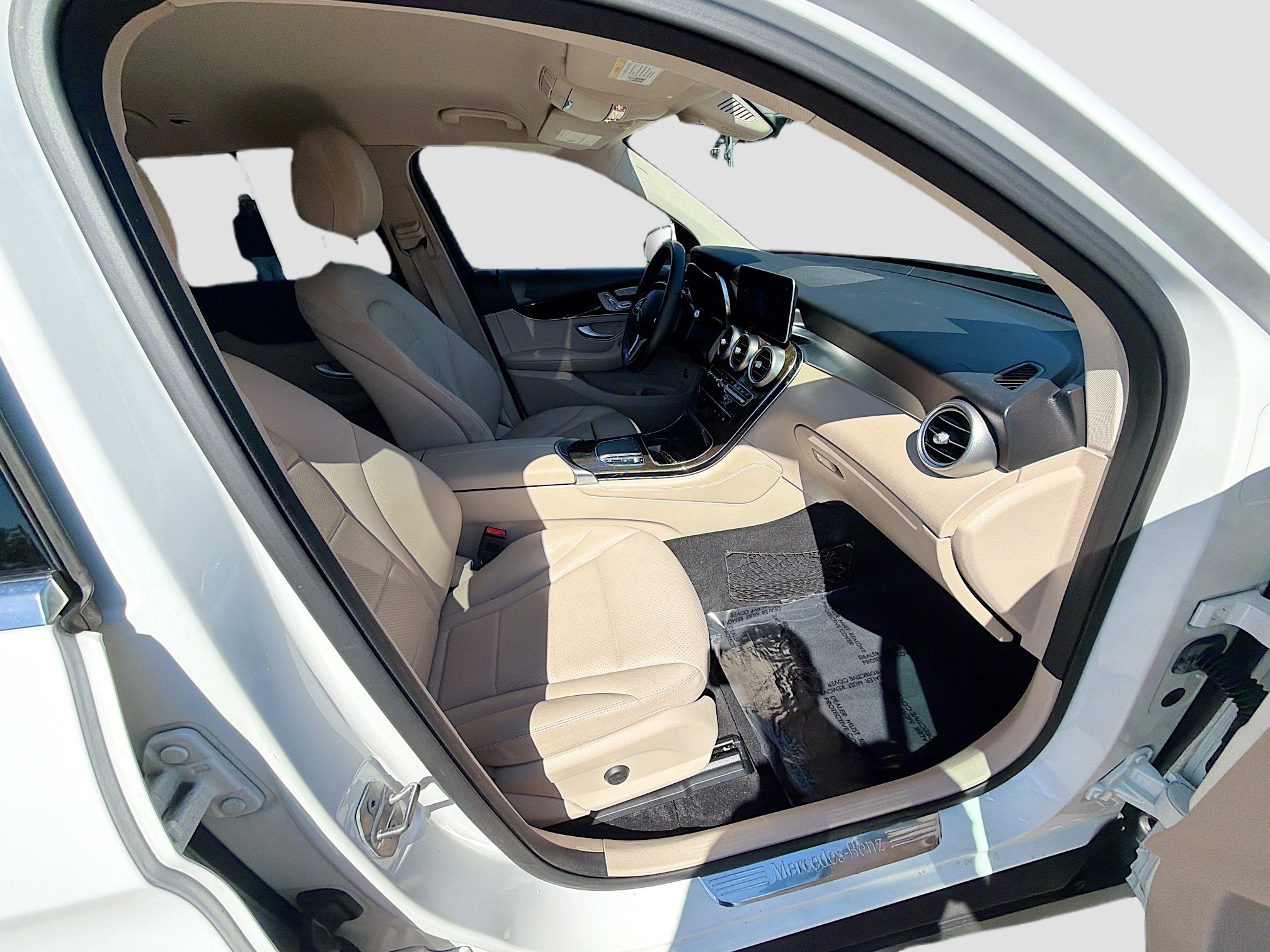 Used 2020 Mercedes-Benz GLC 300 image 31