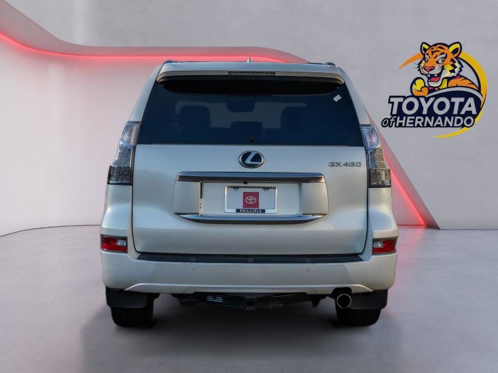 Used 2023 Lexus GX 460 Luxury w/ Accessory Package image 6