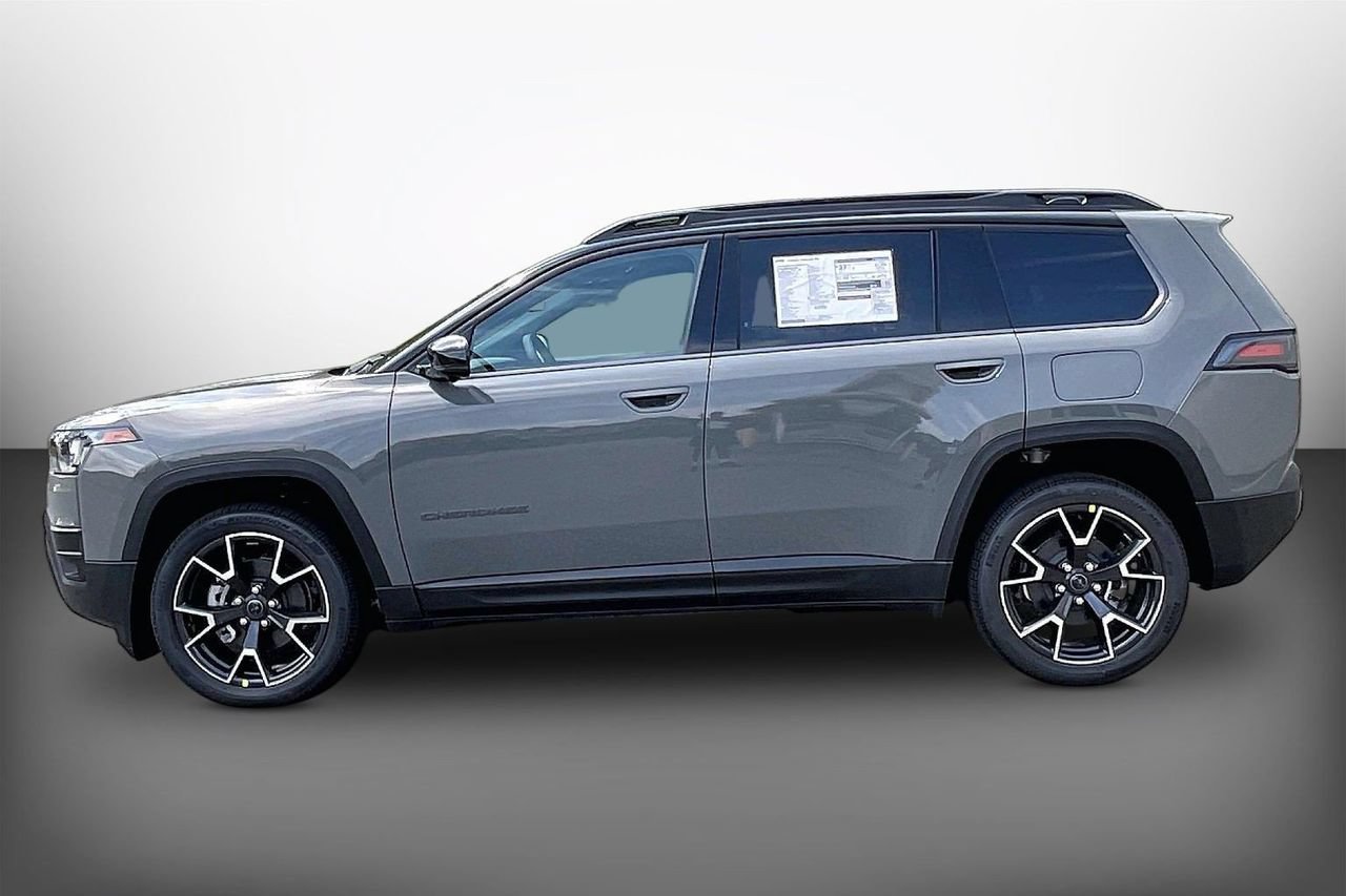 New 2026 Jeep Cherokee Overland w/ Advanced Pro Tech Group AWD/4WD image 5