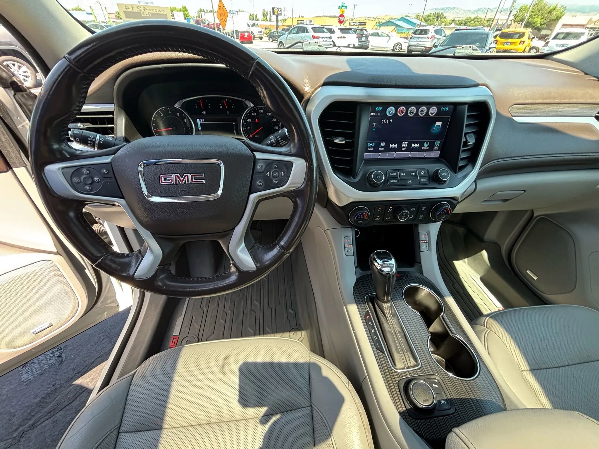 Used 2019 GMC Acadia SLT image 12