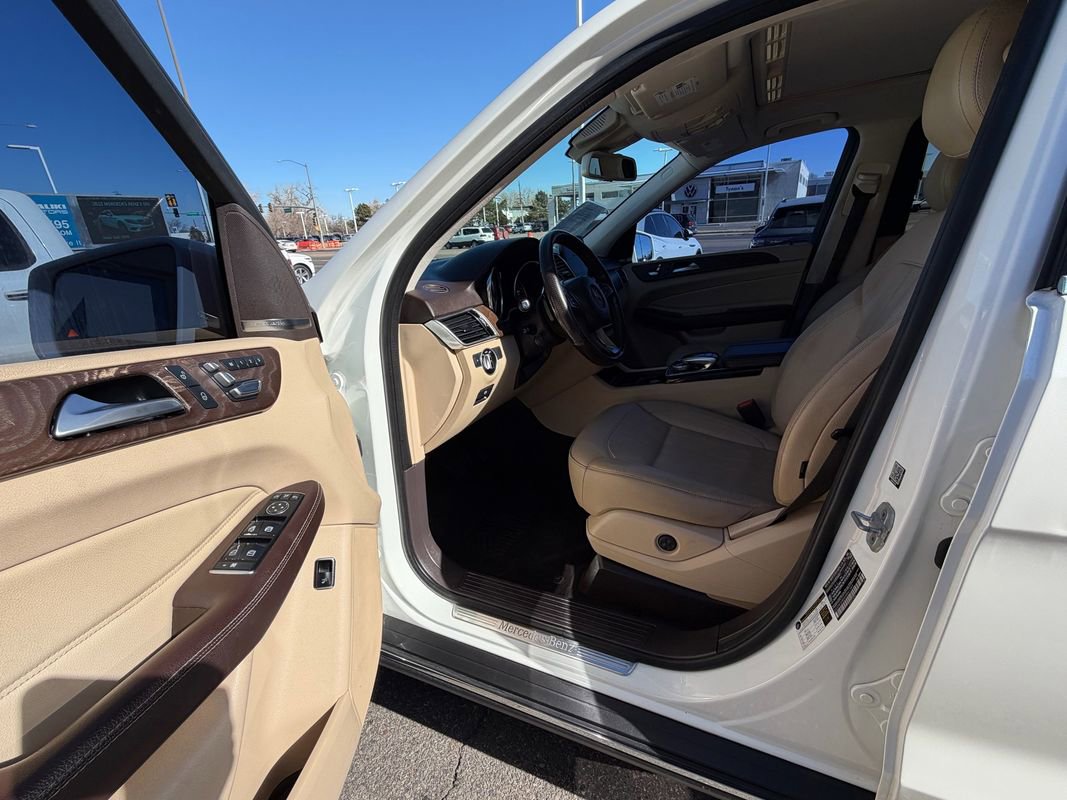 Used 2017 Mercedes-Benz GLE 350 4MATIC w/ Premium 2 Package image 16