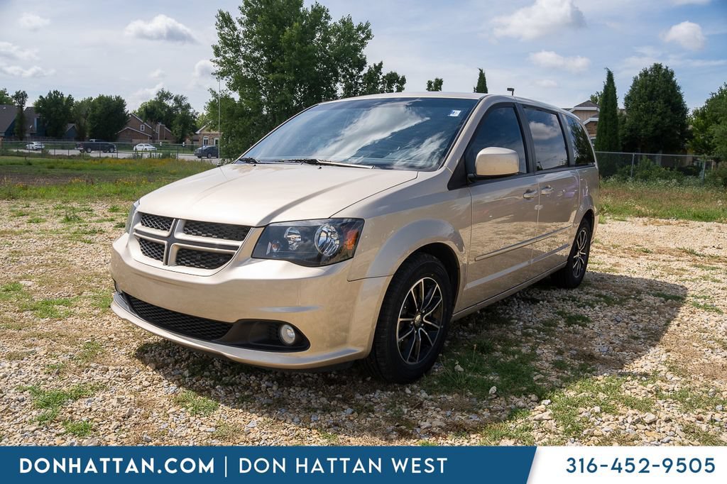 Used 2016 Dodge Grand Caravan R/T FWD image 28