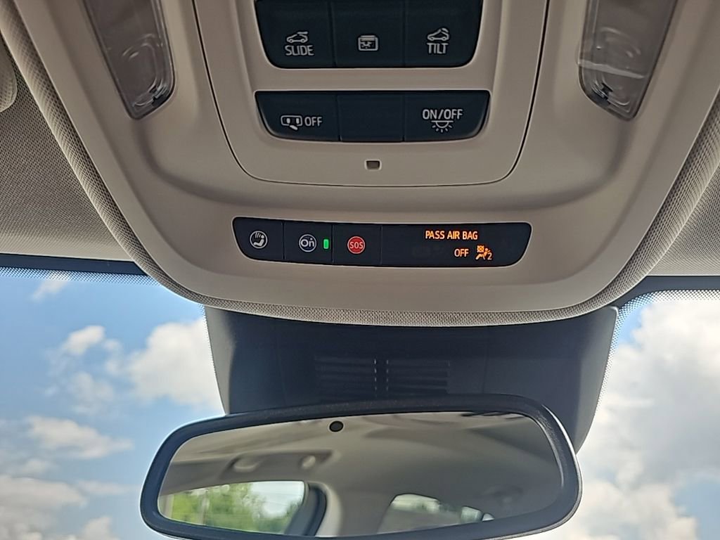 New 2025 Buick Envision Sport Touring image 24