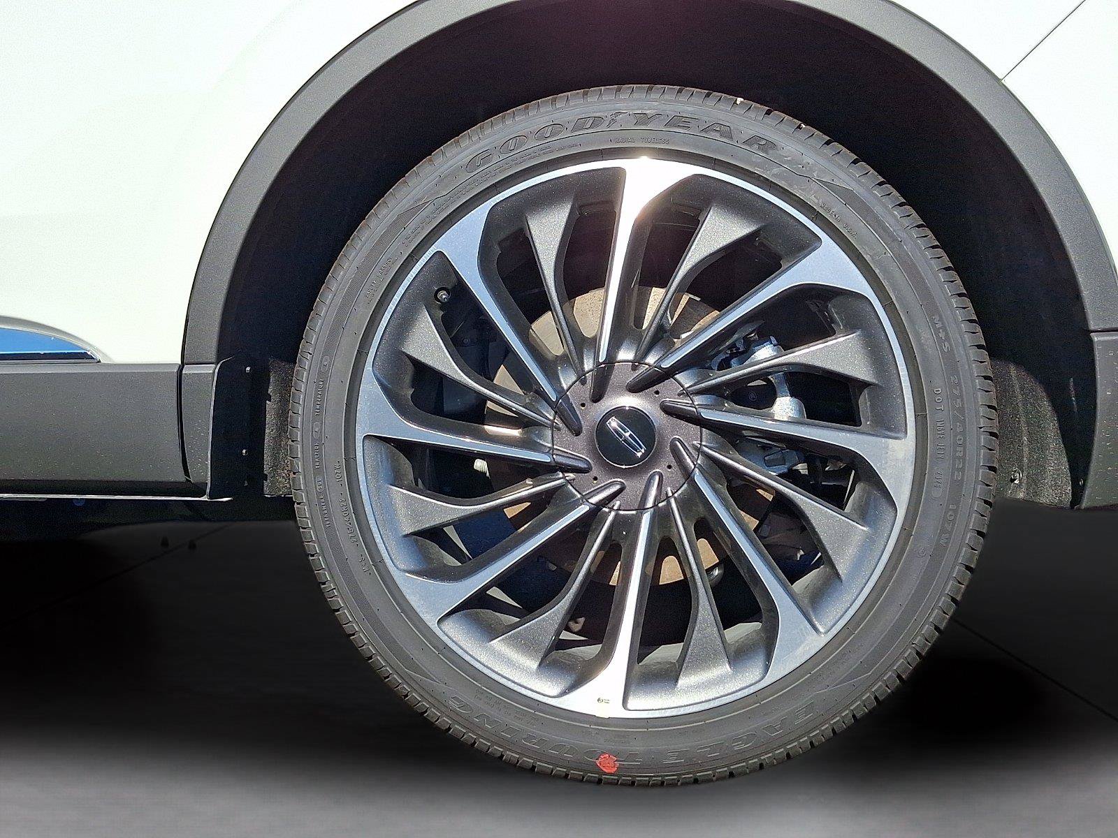 New 2027 Lincoln Aviator Reserve AWD/4WD image 19