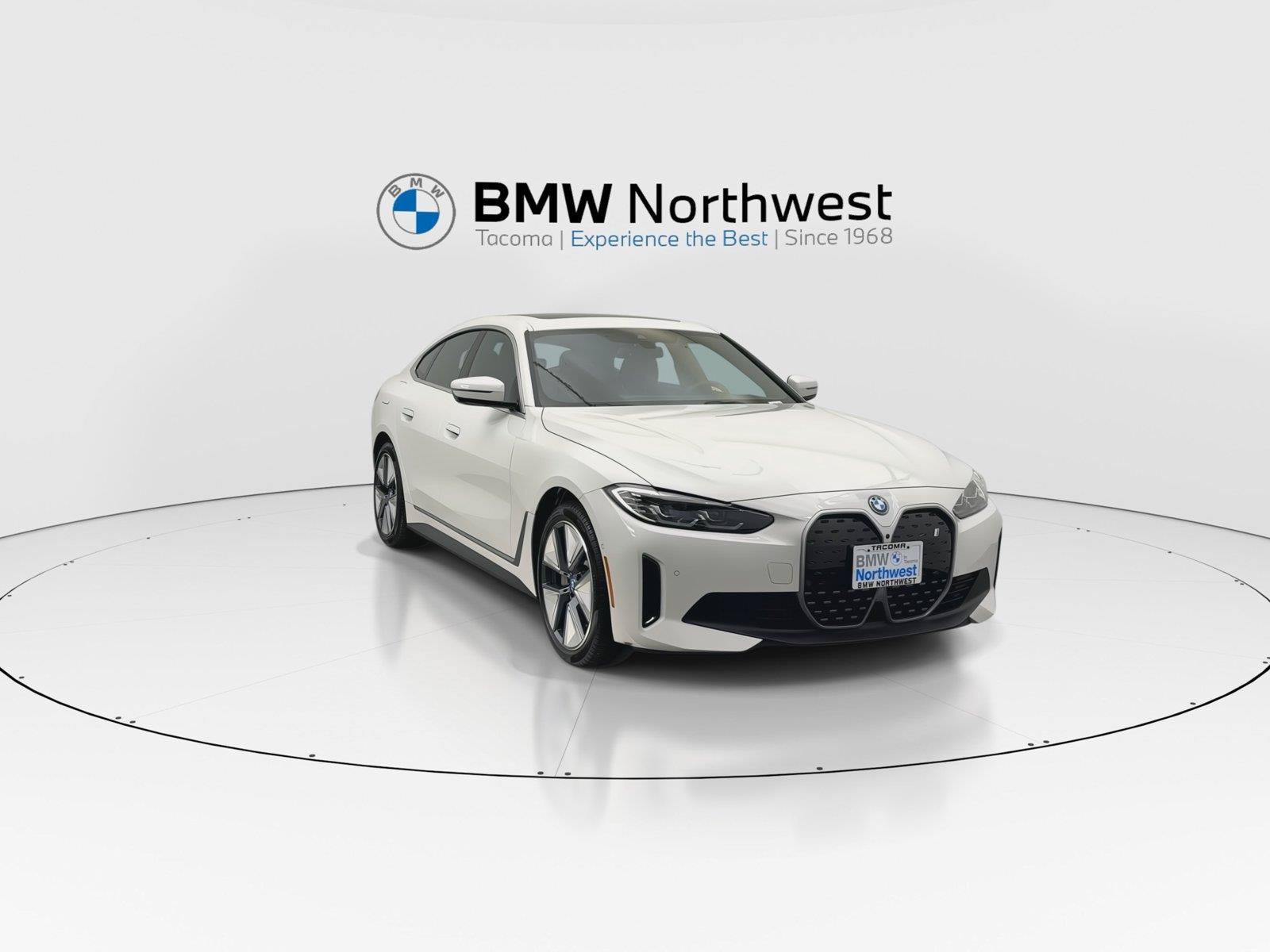 Used 2024 BMW i4 eDrive35 w/ Parking Assistance Package RWD image 7