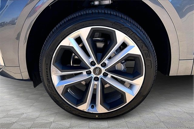 Used 2024 Audi Q5 2.0T Premium Plus w/ Premium Plus Package image 8