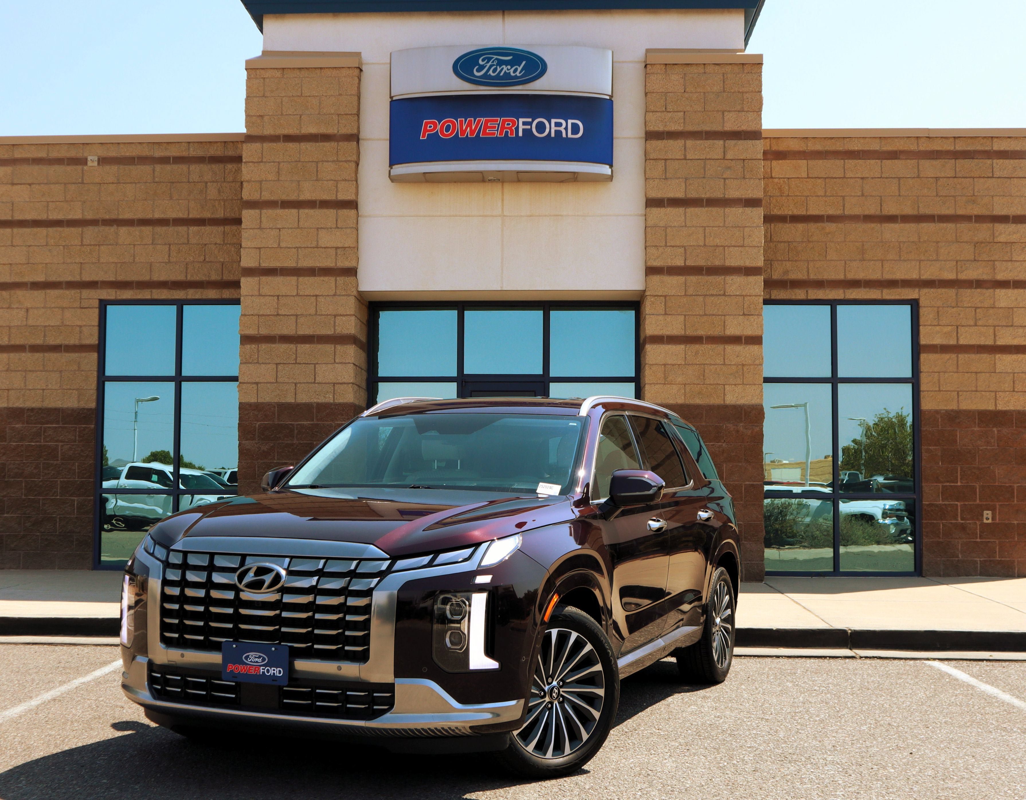 Used 2025 Hyundai Palisade Calligraphy AWD/4WD image 2