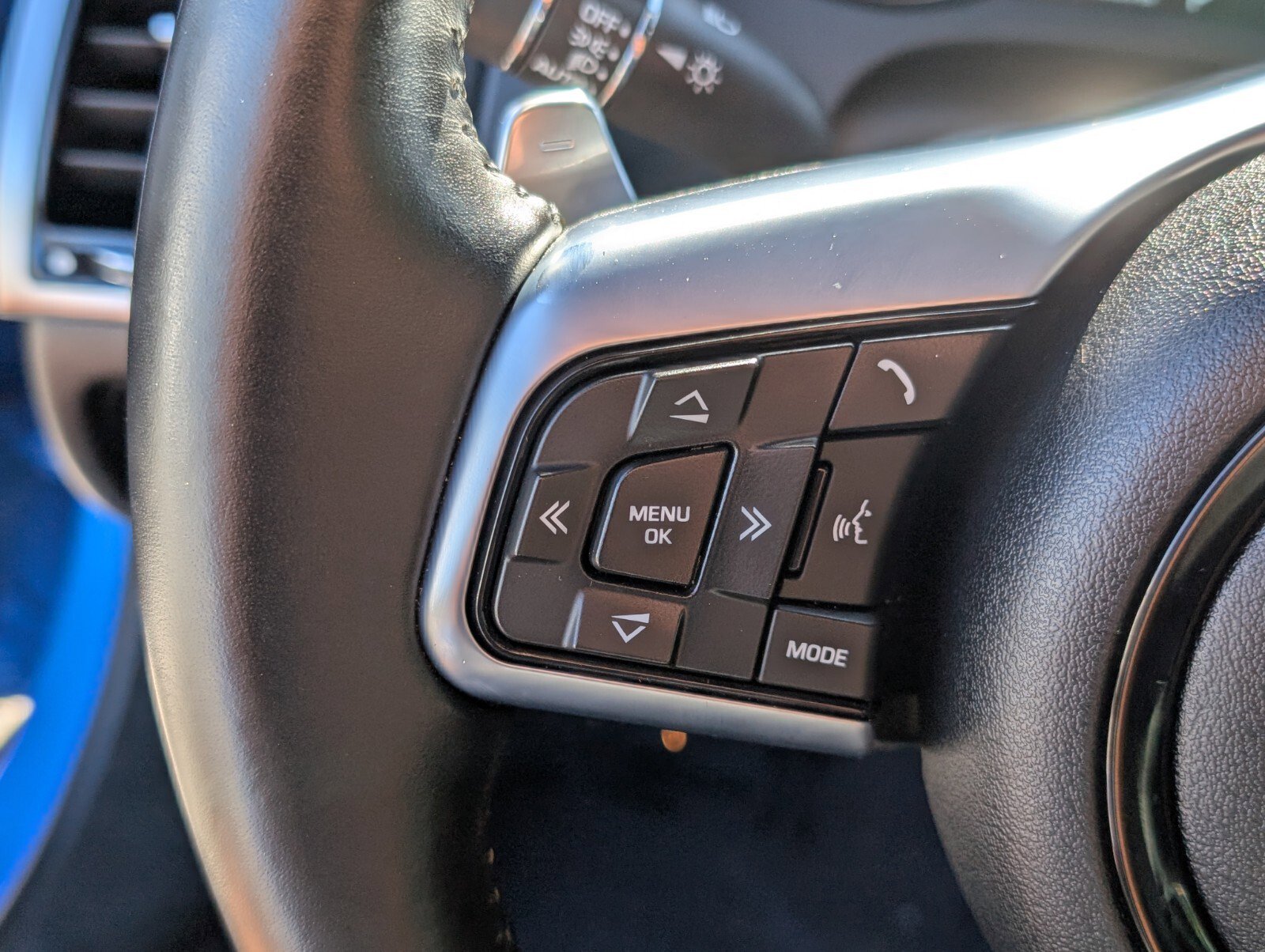 Used 2020 Jaguar F-TYPE Convertible image 30