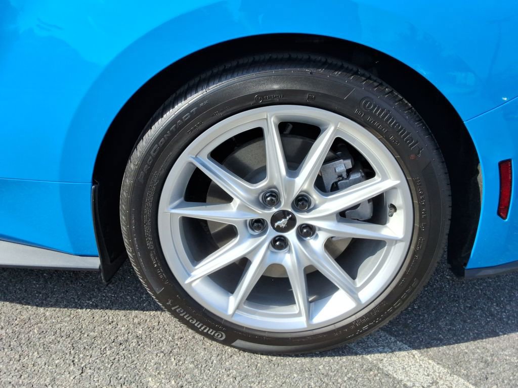 Used 2025 Ford Mustang GT Premium image 12