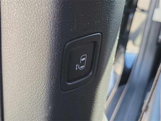 Certified 2024 Kia Carnival LX image 12