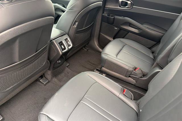 New 2026 Kia Sorento EX w/ EX Premium Package AWD/4WD image 13