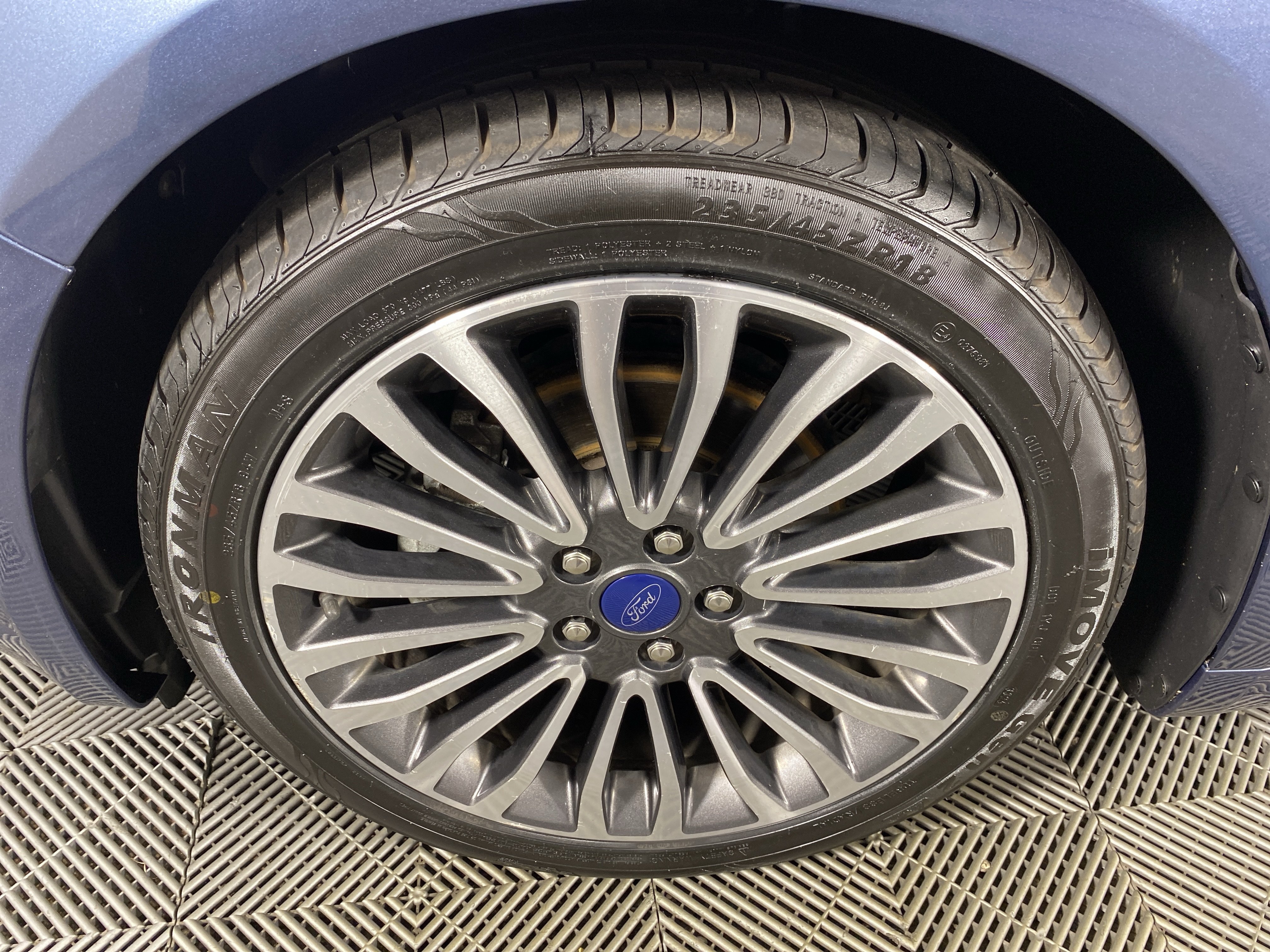 Used 2018 Ford Fusion Titanium AWD/4WD image 14