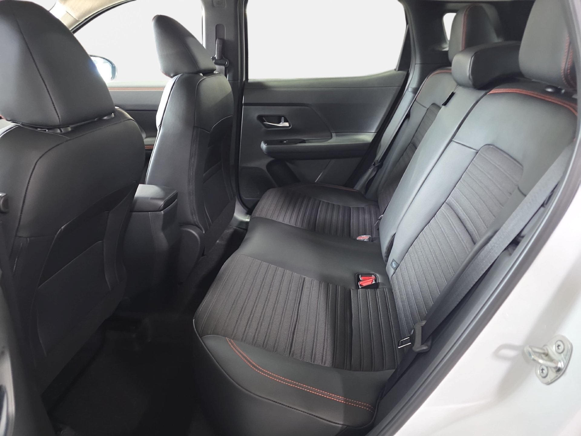 New 2027 Nissan Kicks SV w/ Rock Creek Edition AWD/4WD image 13