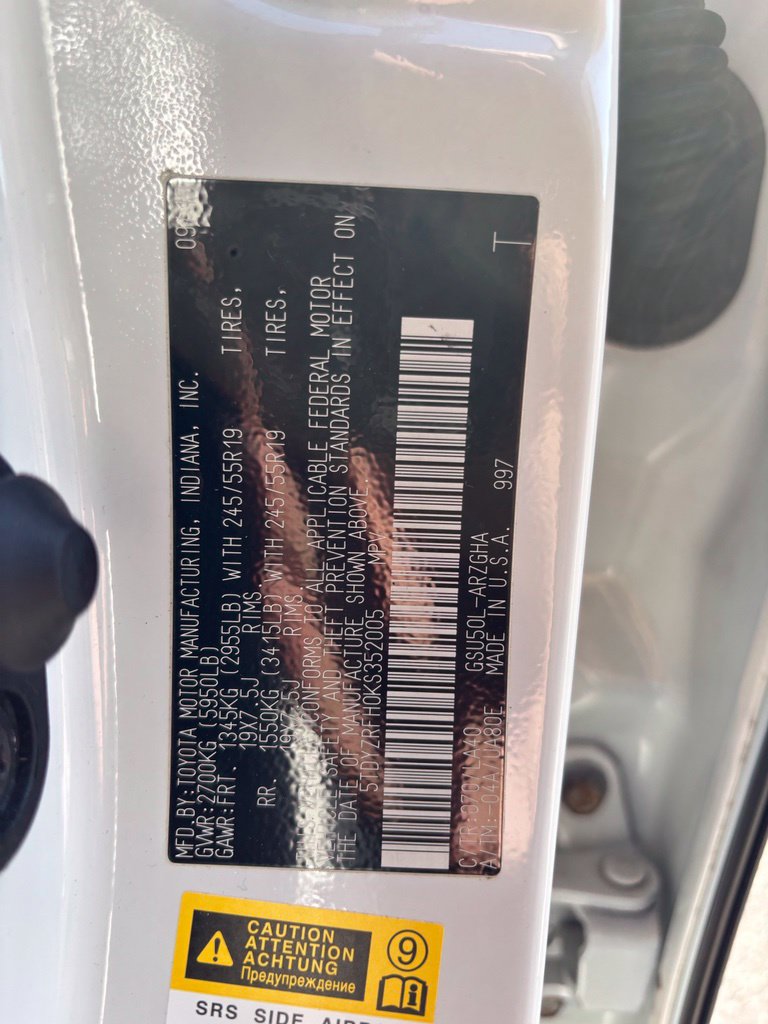 Used 2019 Toyota Highlander Limited FWD image 16