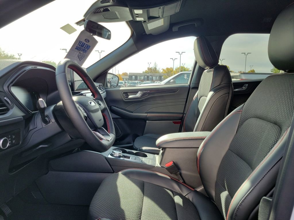 New 2026 Ford Escape ST-Line w/ Cold Weather Package image 16