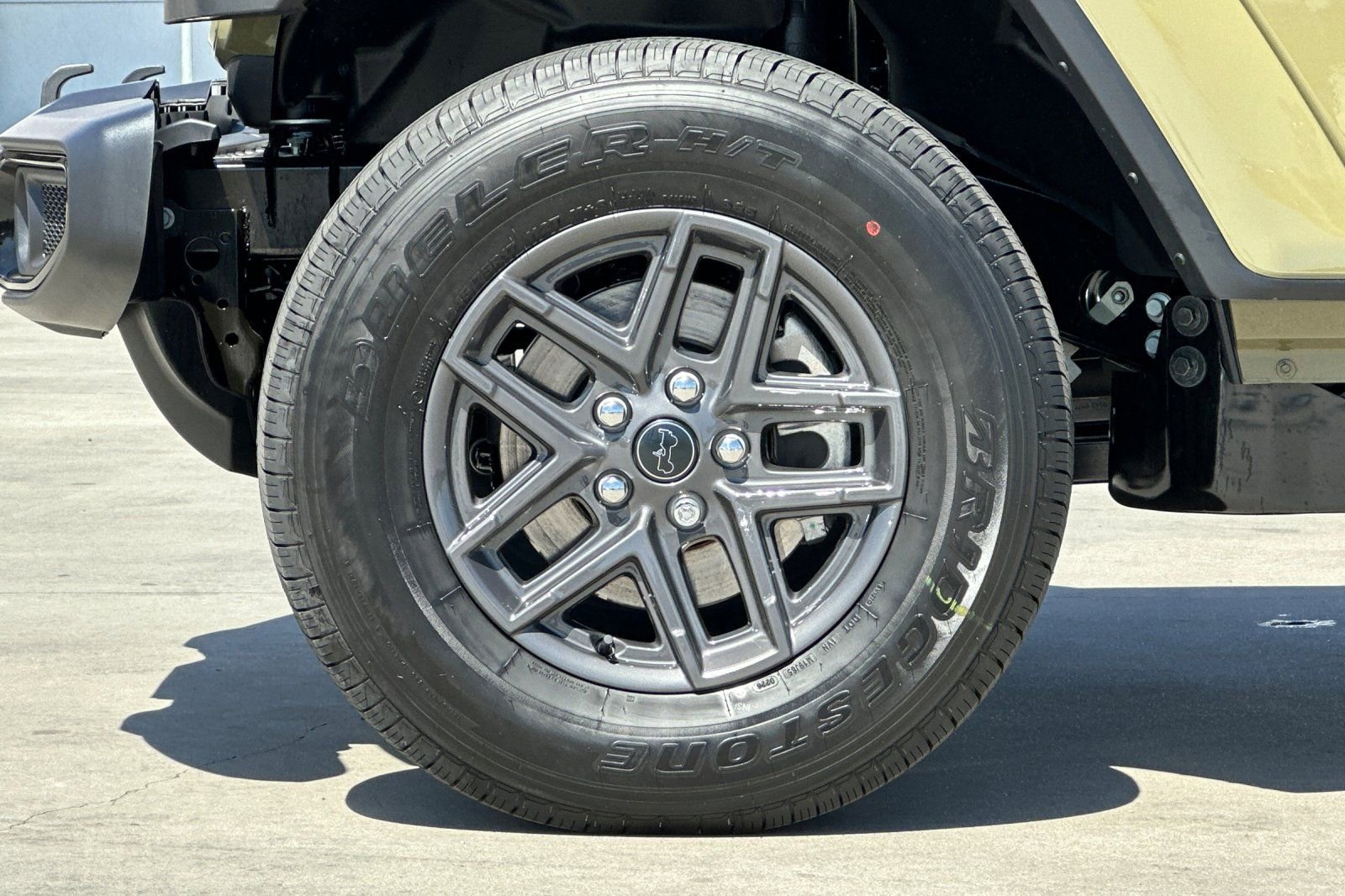 New 2026 Jeep Gladiator Sport AWD/4WD image 25