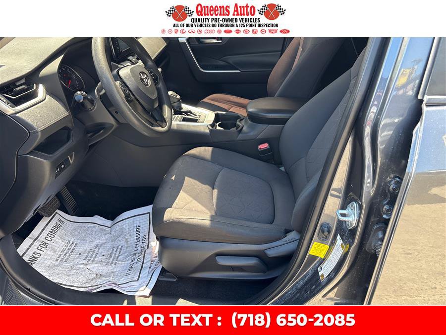 Used 2019 Toyota RAV4 XLE FWD image 10