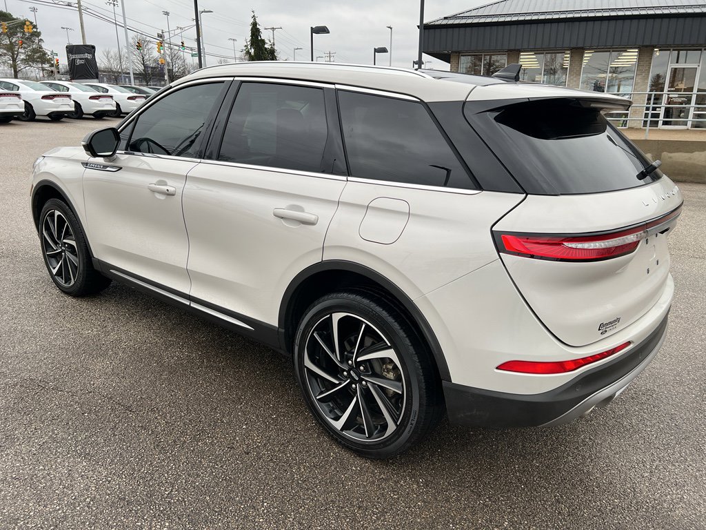 Used 2023 Lincoln Corsair Reserve w/ Equipment Group 201A image 5