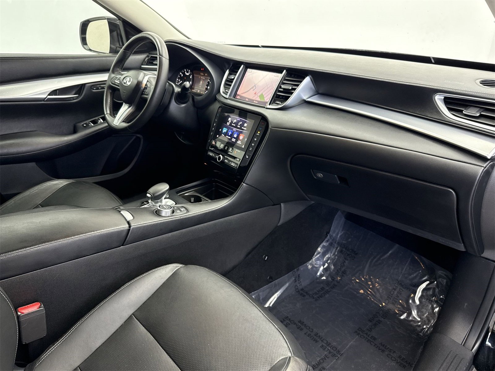 Used 2019 INFINITI QX50 Essential w/ Premium Heat Package image 16