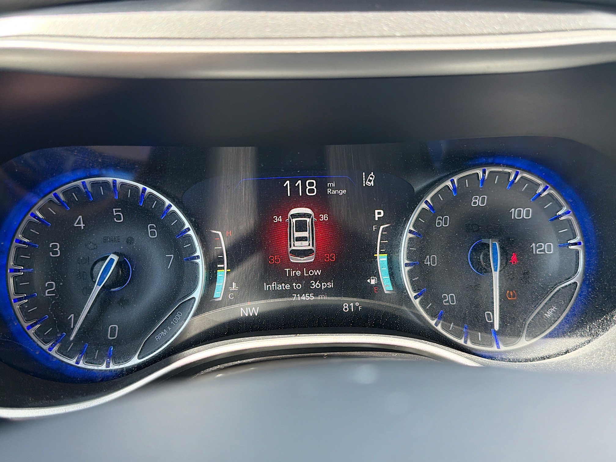 Used 2023 Chrysler Pacifica Touring-L image 38