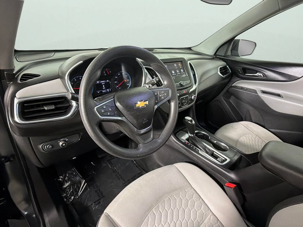 Used 2019 Chevrolet Equinox LS FWD image 18