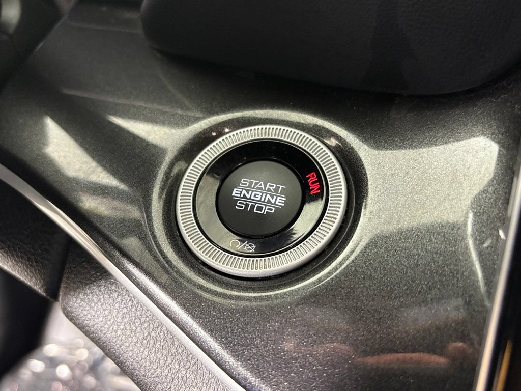 Used 2022 Jeep Grand Cherokee L Laredo RWD image 22