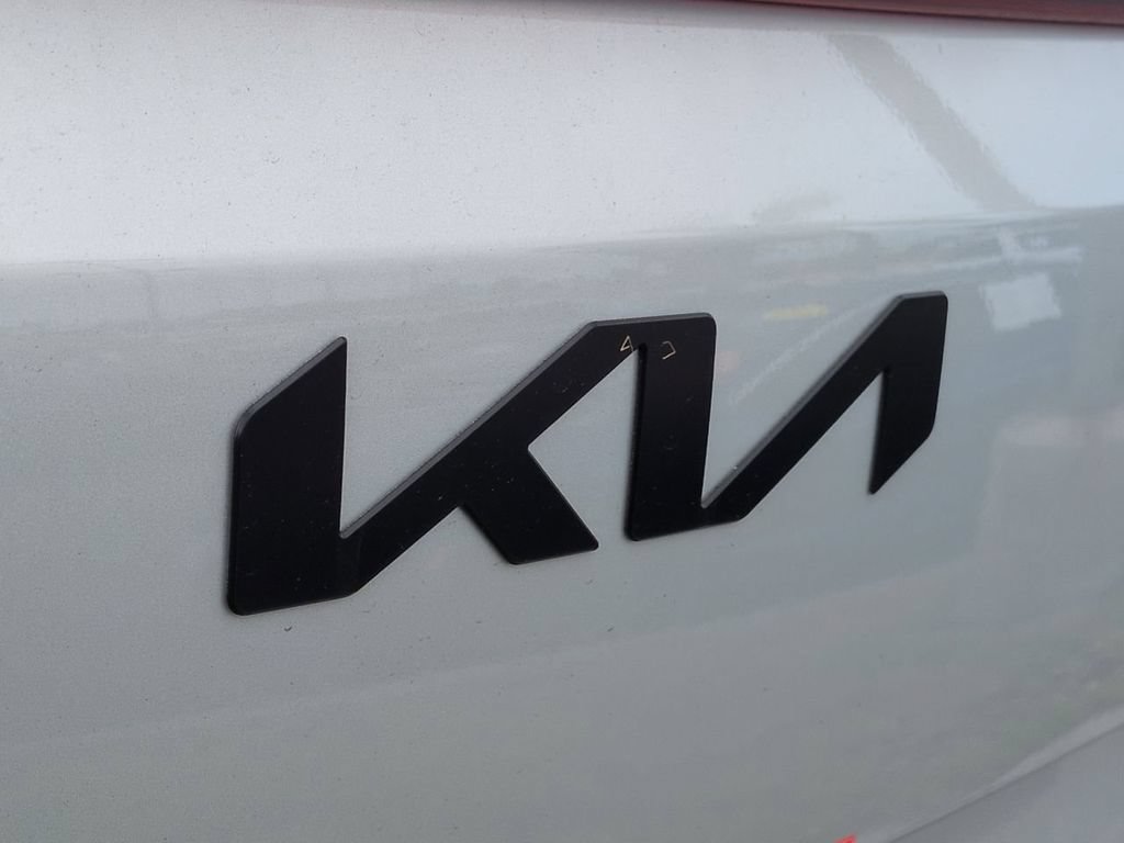 New 2026 Kia Carnival SX Prestige FWD image 32